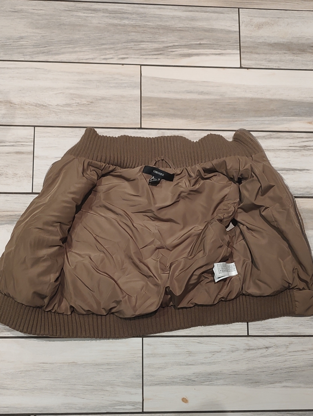 Puffer Vest Jacket - Picture 3 of 3